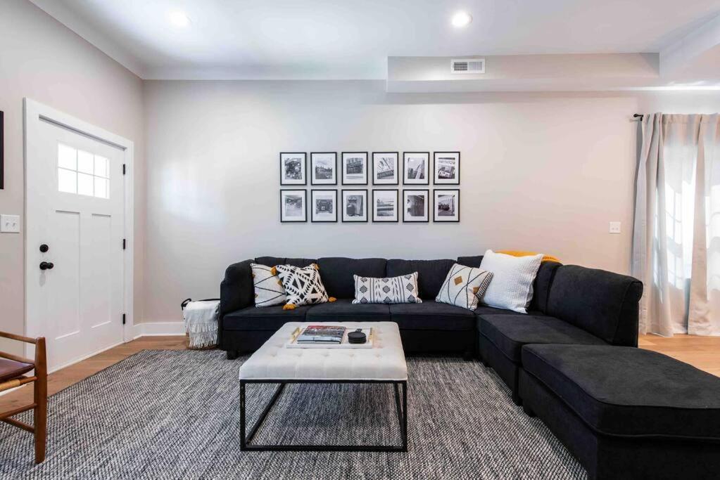 Newly Renovated 3 Bedroom Shelby Park Home **Free Parking** Луїсвілл Екстер'єр фото
